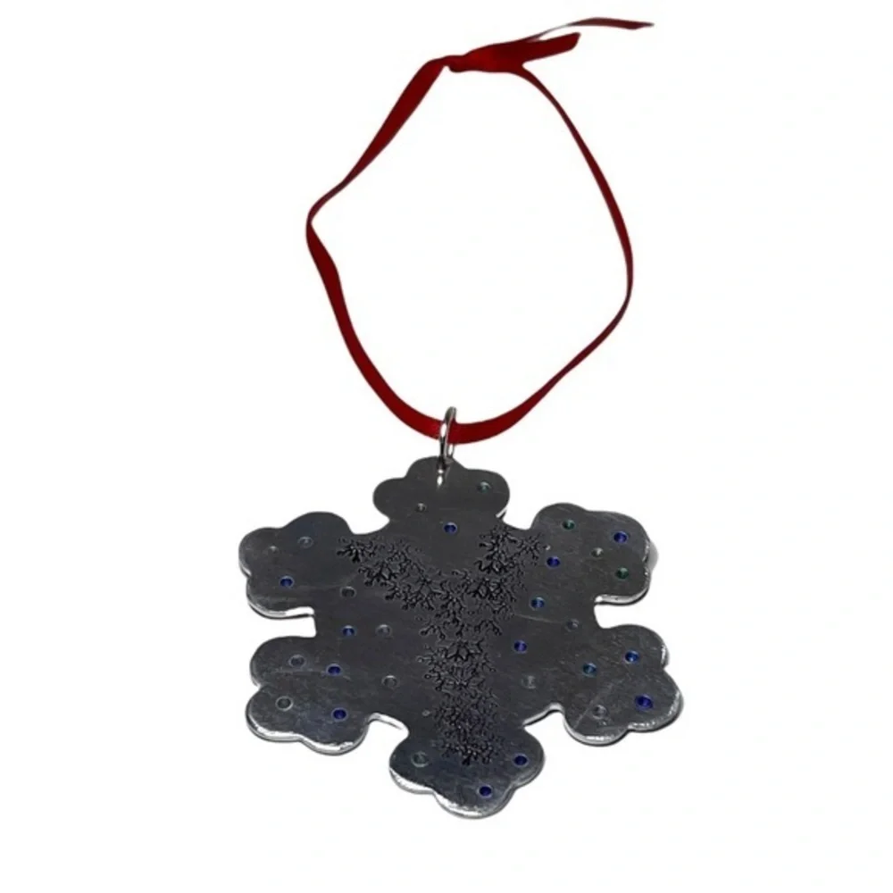 Handmade stamped personalized snowflake Christmas tree silver aluminum‎ ornament